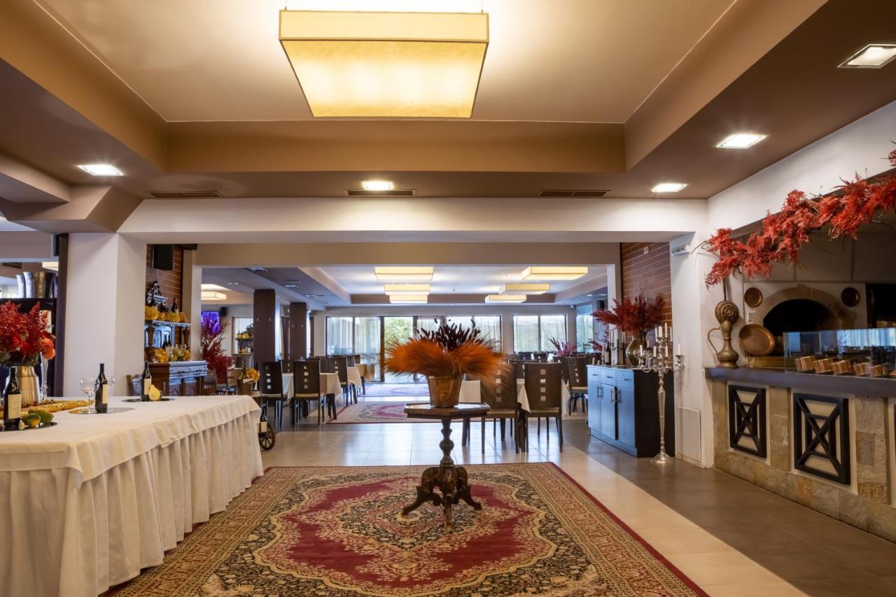 Ostrova Holiday Village Beli Osŭm Exterior foto