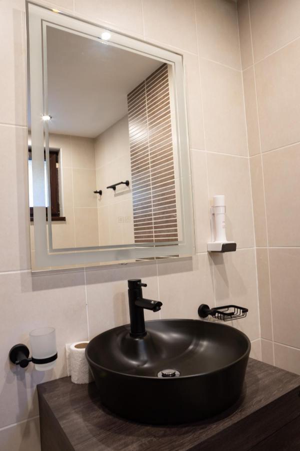 Ostrova Holiday Village Beli Osŭm Exterior foto