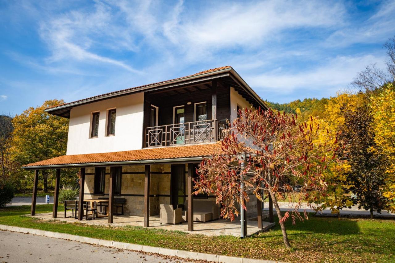 Ostrova Holiday Village Beli Osŭm Exterior foto