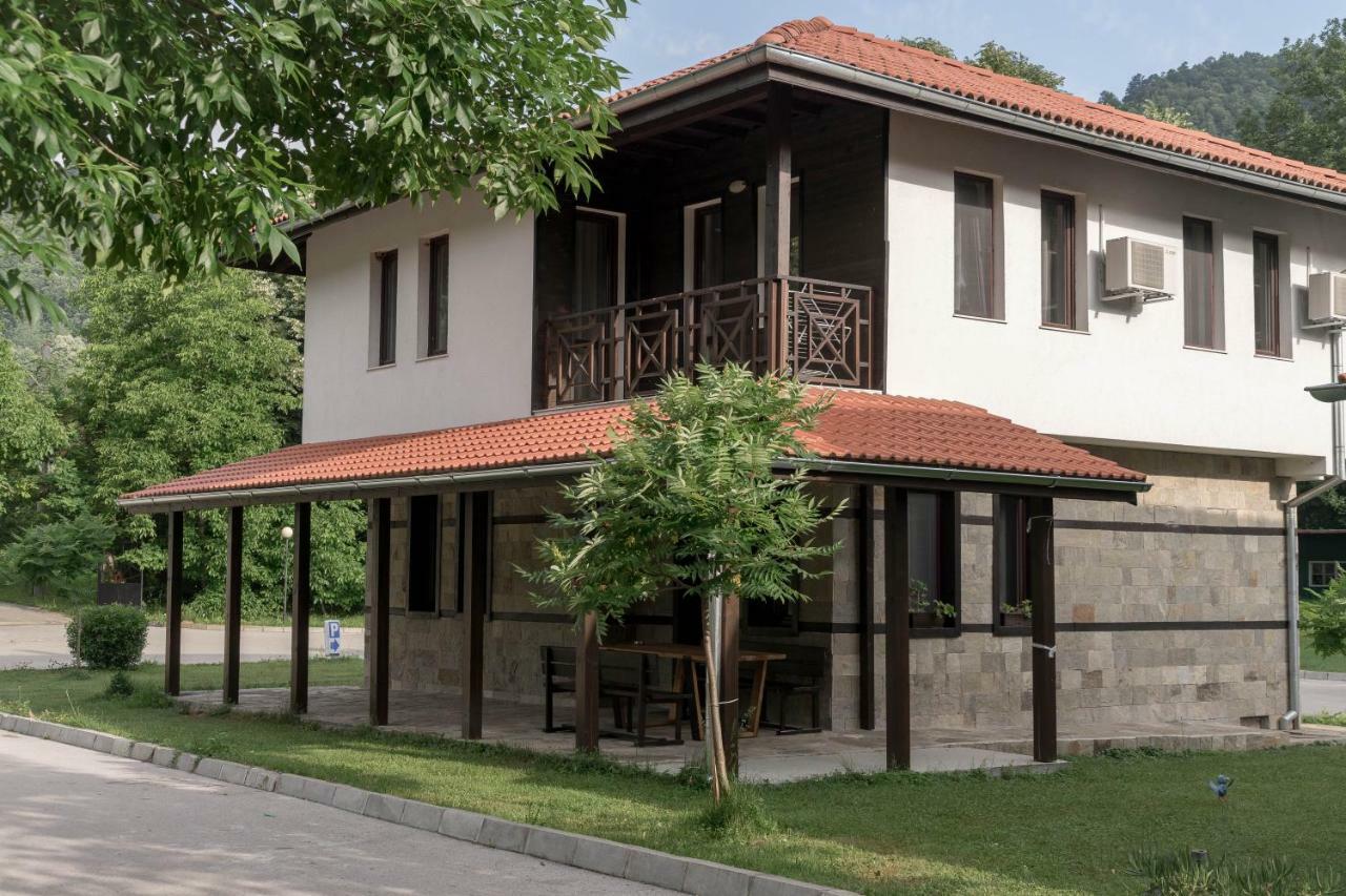 Ostrova Holiday Village Beli Osŭm Exterior foto