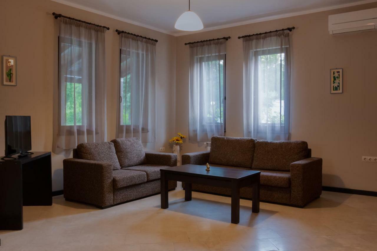 Ostrova Holiday Village Beli Osŭm Exterior foto